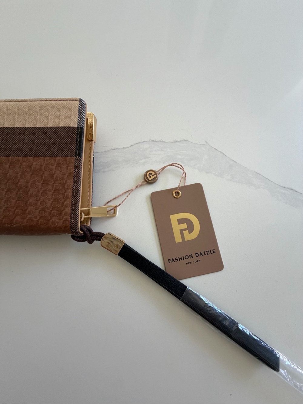 Classic Plaid Zip-Around Wallet - Brown - Picture 3 of 9